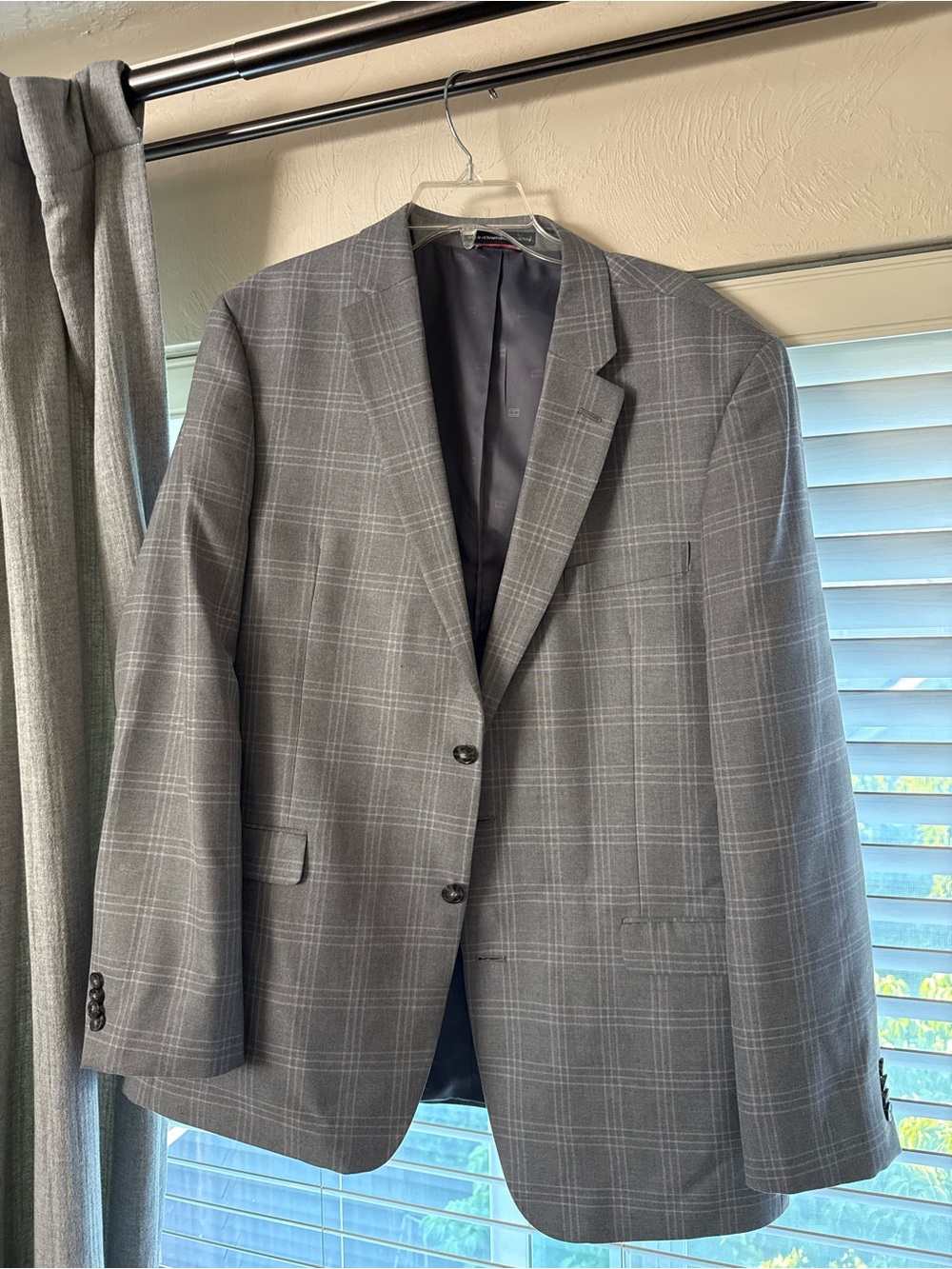 Tommy Hilfiger Gray Windowpane Blazer